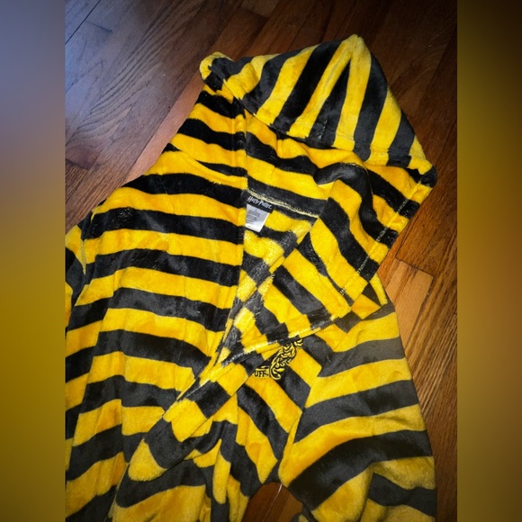 Harry Potter Robe - Picture 2 of 4